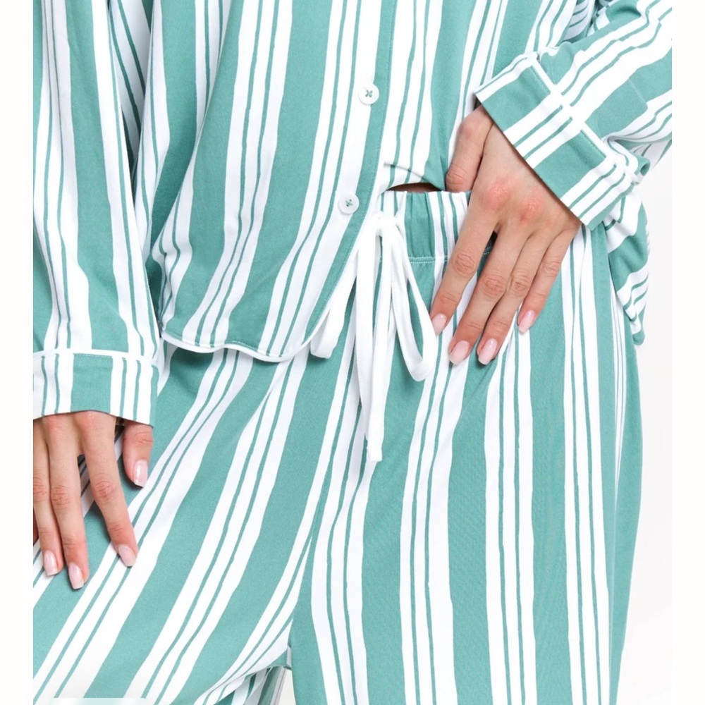 Honeydew Intimates Green and White Striped Pajama Set  size: M/L - Picture 2 of 5